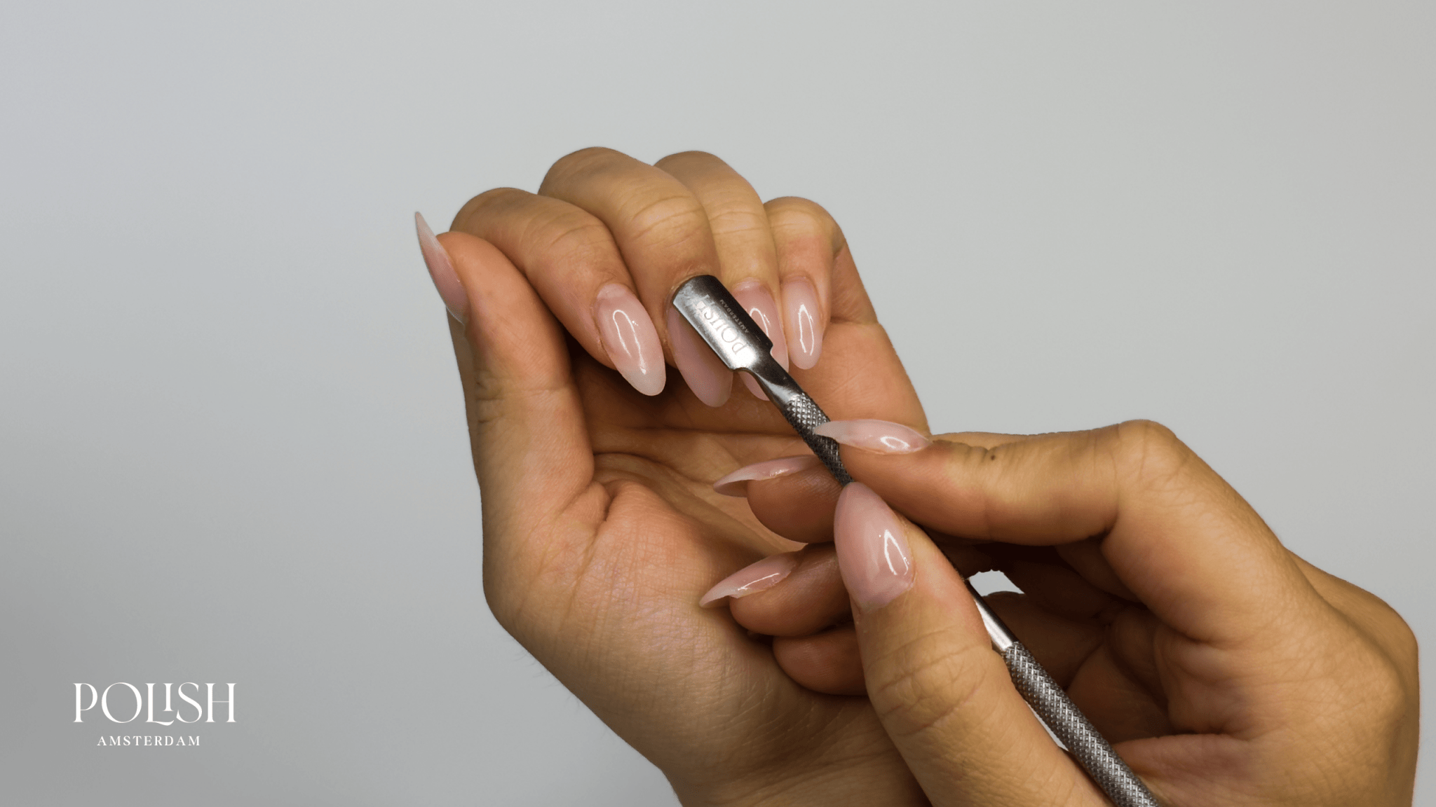 How to: Remove BIAB from your nails - Polish Amsterdam